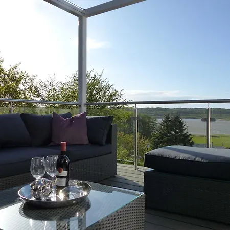 Ferienvilla Mit Panoramablick Auf Den Schmachter * 宾茨